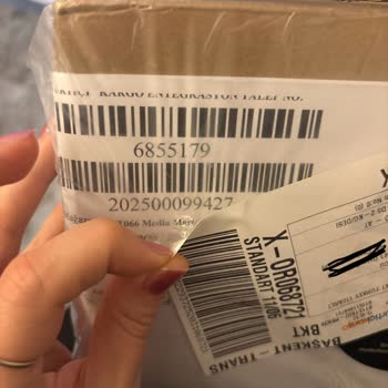 Yanlış Ürün Teslimatı Ve Müşteri Hizmetlerinden Dönüş Alamadım