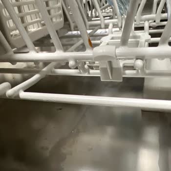 Miele Bulaşık Makinesinde Sepetlerde Paslanma Ve Hijyen Sorunu