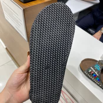 Bambi Ayakkabı'dan Aldığım Terlikte Boya Sorunu Ve Olumsuz Müşteri Hizmeti Deneyimi