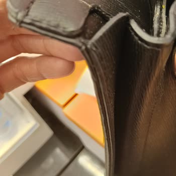 FLO Ayakkabı İnci Çanta Kalitesizliği