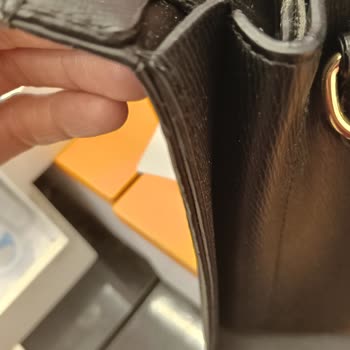 FLO Ayakkabı İnci Çanta Kalitesizliği