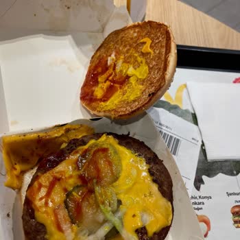 Burger Siparişimde Eksik Ve Hatalı İçerik, İade Süreci Gecikti