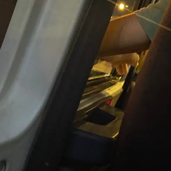 Dolmuş Şoförünün Tehlikeli Sürüşü Ve Sigara İçmesi