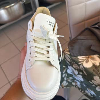 Kısa Sürede Deforme Olan Lufian Ayakkabı Hayal Kırıklığı Yarattı