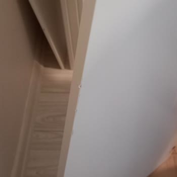 Hasarlı Gardırop Parçaları İçin Çözüm Sunulmuyor, Müşteri Hizmetleri Yetersiz