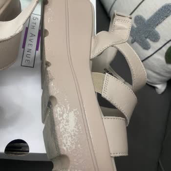 Olivium Mağazasından Alınan Sandaletin Boyası Attı, Mağaza Sorumluluk Almadı