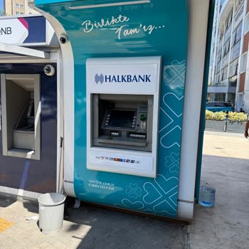 ATM Arızasıyla Param Kayboldu, Çözüm İçin Günlerce Bekliyorum