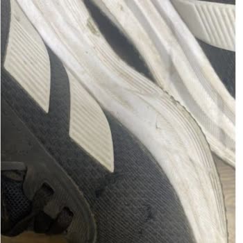 Aldığım Adidas Ayakkabı 3 Ayda Yırtıldı, Garanti Süresi Hakkında Mağduriyet Yaşıyorum