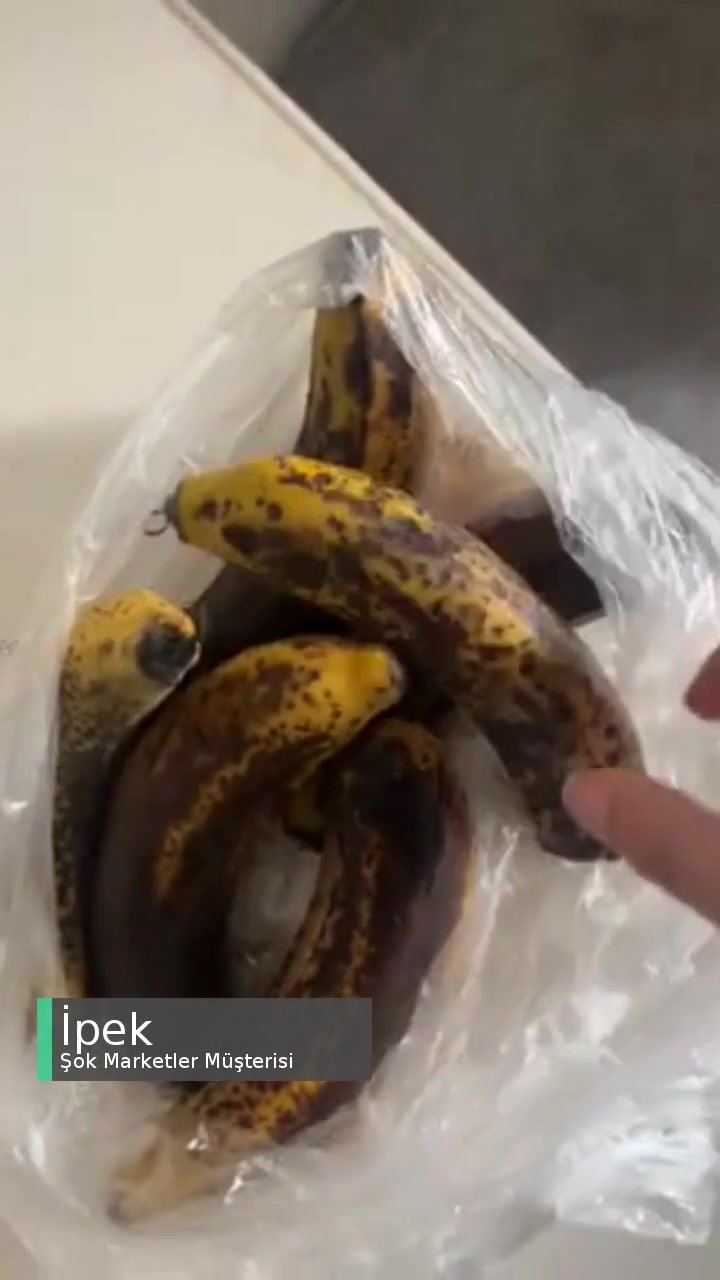 Şok Marketler Bozuk, Çürümüş Muz! videonun kapak resmi