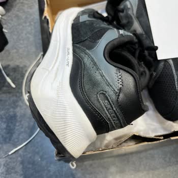 Skechers Ayakkabımda 3 Ayda Oluşan Bariz Solma Sorunu