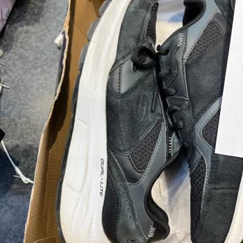 Skechers Ayakkabımda 3 Ayda Oluşan Bariz Solma Sorunu