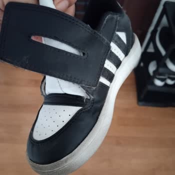 Kısa Sürede Yıpranan Adidas Çocuk Ayakkabısı Ve Garanti Sorunu!