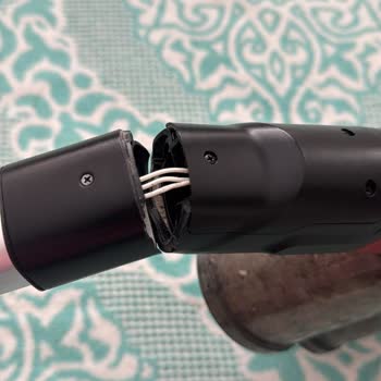 Süpürge Sapı İki Yılda Kırıldı, Üretim Hatası Var