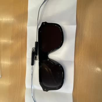 Satın Aldığım Gucci Gözlükte Menteşe Sorunu Ve Mağazadan Yetersiz Destek