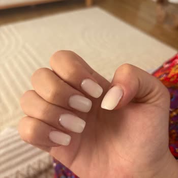 Art Nail Express Protez Tırnak Uygulamasında Kötü Deneyim Ve Kalitesiz Hizmet!