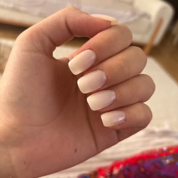 Art Nail Express Protez Tırnak Uygulamasında Kötü Deneyim Ve Kalitesiz Hizmet!
