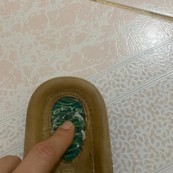 Terlikte Jel Kısmı Delinmesi ve Kullanım Sorunu