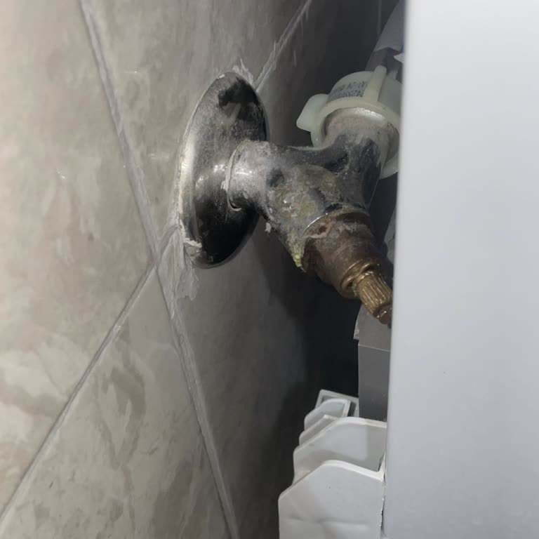 Kurulumda Ekstra Ücret Talebi Ve Hatalı Montaj Nedeniyle Mağduriyet