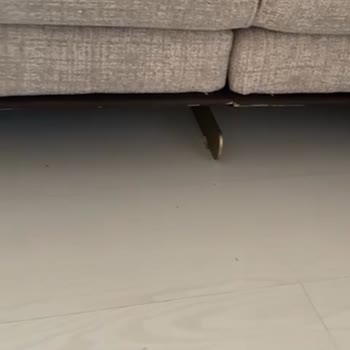 Teslim Edilen Koltuk Takımı Kusurlu Ve Sürekli Oyalama Yaşıyorum