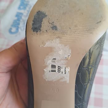 Desa Deri Ayakkabılarında Deri Dökülmesi Ve Memnuniyetsizlik