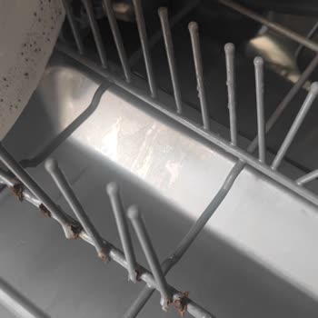 Teka Bulaşık Makinesi Sepetinde Paslanma Ve Parça Kopması Sorunu