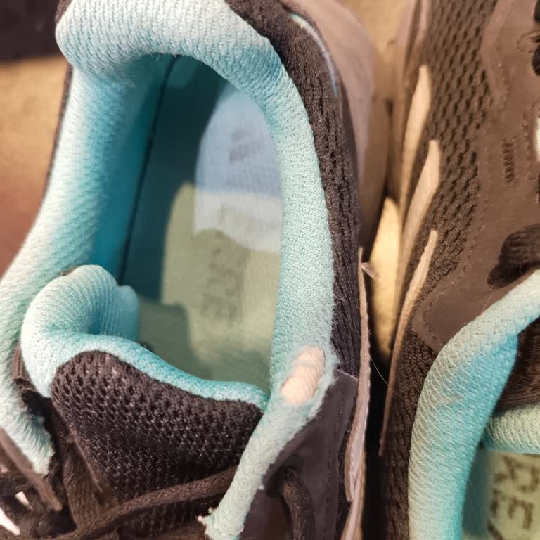 Adidas Terrex Ayakkabıda Kısa Sürede Açılma Ve Garanti Sürecinde Belirsizlik