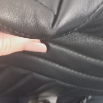 Yüksek Fiyatlı Çanta Defolu Ve Eksik Aksesuarlarla Gönderildi
