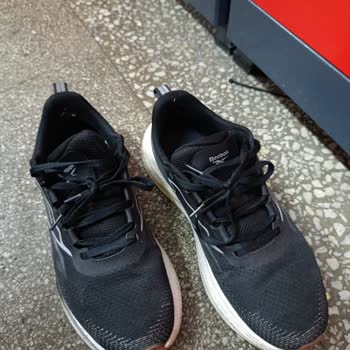 Reebok Ayakkabının İç Astarı Kısa Sürede Yırtıldı Mağduriyetim Giderilmiyor