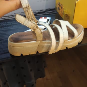 Greyder Sandaletin Kısa Sürede Bozulması Ve Yetersiz Müşteri Hizmeti