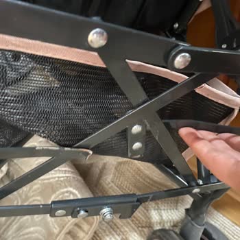 Bebek Arabası Kırık Geldi, Zor Bir Günde İade Talebim Reddedildi