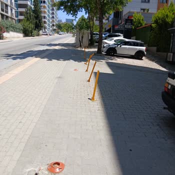 Bursa Büyükşehir Belediyesi Yolları Kapatan İşletmeler