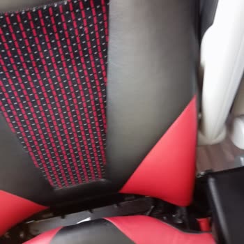 Otobüste Kırık Koltuk Ve Arızalı USB Portu İle Rahatsız Edici Yolculuk