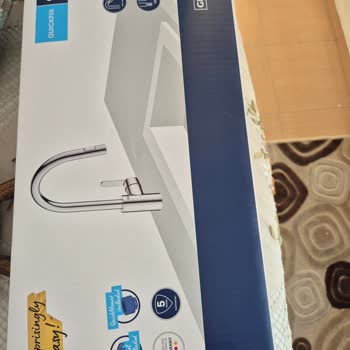 Pahalı Muslukta Plastik Parça Sorunu Sabitlemeyi İmkansız Kılıyor