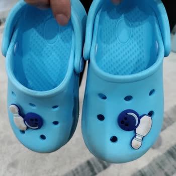 Ebebek'ten Alınan Terlikler Çocuğumun Ayağını Yaraladı