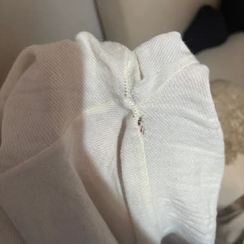 Yeni Alınan Ürünlerde Dikiş Atması Ve Değişim Talebi