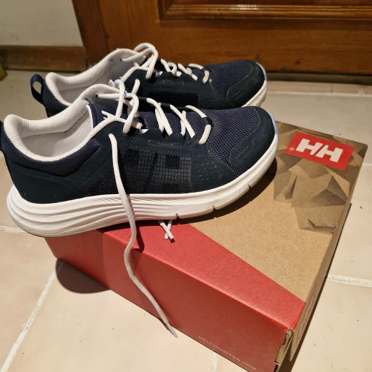 Yeni Alınan Ayakkabıda Yoğun Koku Ve İade Talebi