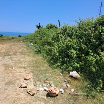 Sarıyer Belediyesi Kısırkaya Sahilinde Günübirlikçilerin Çevreyi Kirletme Sorunu