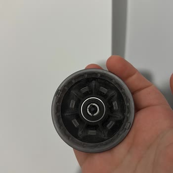 Dyson Süpürge Parçası Düşüp Manevrayı Engelliyor, Acil Çözüm Bekliyorum