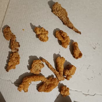 Domino's Pizza Siparişte Sürekli Eksik ve Kalitesiz Tavuk Parçası Gönderilmesi