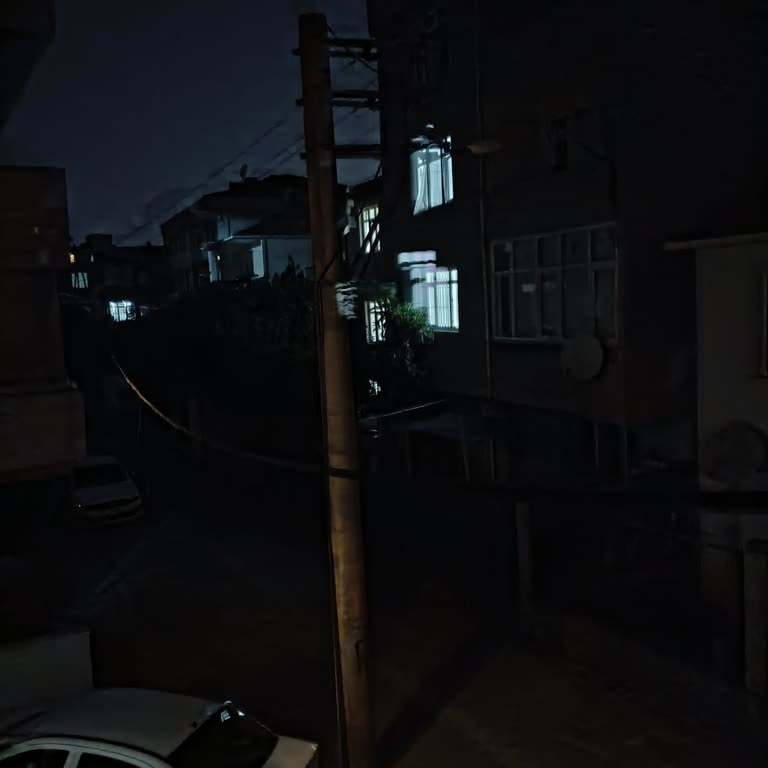 Darıca Sırasöğütler'de Sık Sık Yanmayan Sokak Lambaları