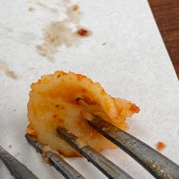 Karasu KYK Kız Yurdunda Sağlıksız Yemek Ve İlgisiz Yönetim Mağduriyeti