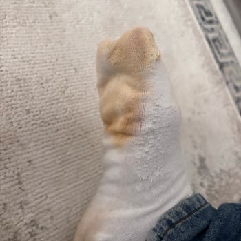 FLO Ayakkabı Kusurlu Ayakkabı İadesi Reddedildi, Müşteri Mağdur Edildi