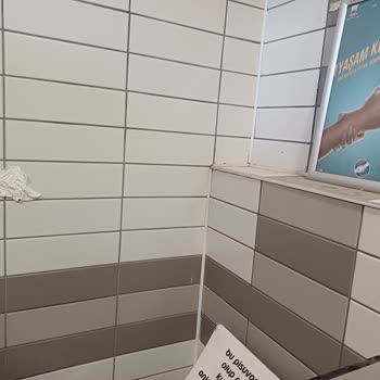 Gaziantep Opet Tesisinde Temizlik Sorunu ve Kötü Koku Deneyimi