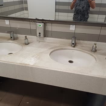 Gaziantep Opet Tesisinde Temizlik Sorunu ve Kötü Koku Deneyimi