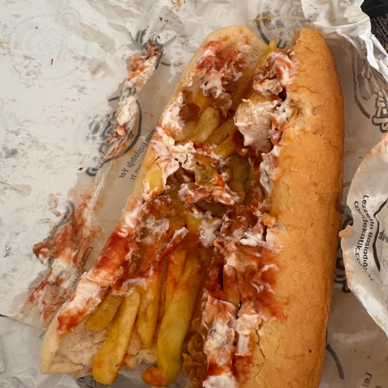 Bozuk Tavuk Döner Nedeniyle Sağlık Sorunu Ve İade Sorunu