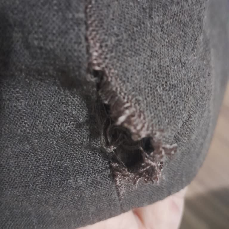 Stradivarius Ürünlerinde Hayal Kırıklığı: Tek Kullanımlık Kalitesiz Ürünler