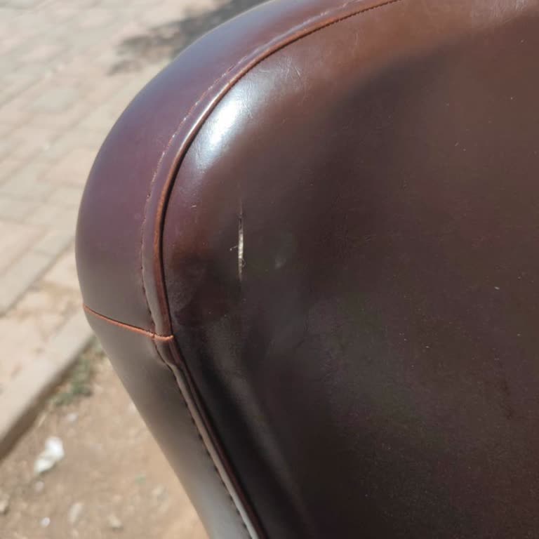 Geciken Teslimat, Hasarlı Ürün Ve İade Sorunu: Akbüro Ofis Mobilyalarında Hayal Kırıklığı