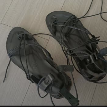 Sandalet Boyası Ayağıma Çıktı, İade Talebim Reddedildi