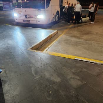 Otobüs Yolculuğunda Yaşanan Hizmet ve Araç Problemleri ile Bilet İptali Sorunu