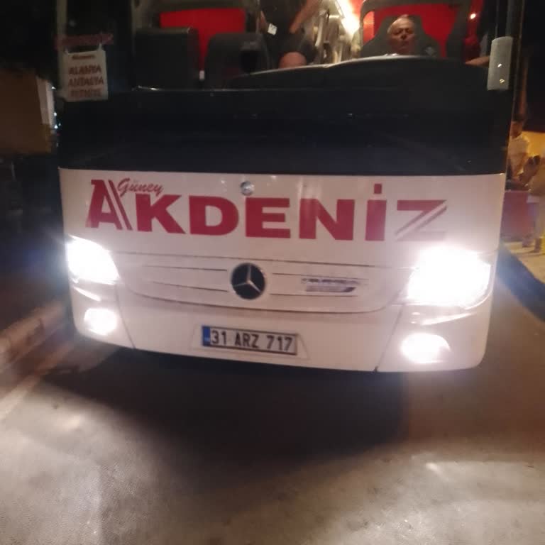 Otobüs Gecikmesi Ve Otogara Girmeden Yolcu İndirilmesi Nedeniyle Yaşanan Mağduriyet